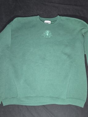 Lee Men's Forest Green Crewneck Sweatshirt with Chest Emblem